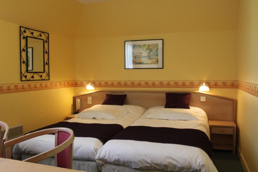Hotel Des Bains Lancieux Quarto foto